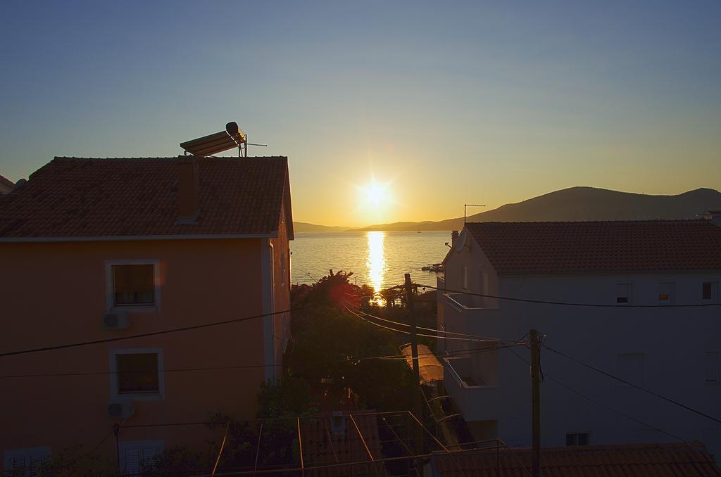 Besker Apartment Trogir Zewnętrze zdjęcie