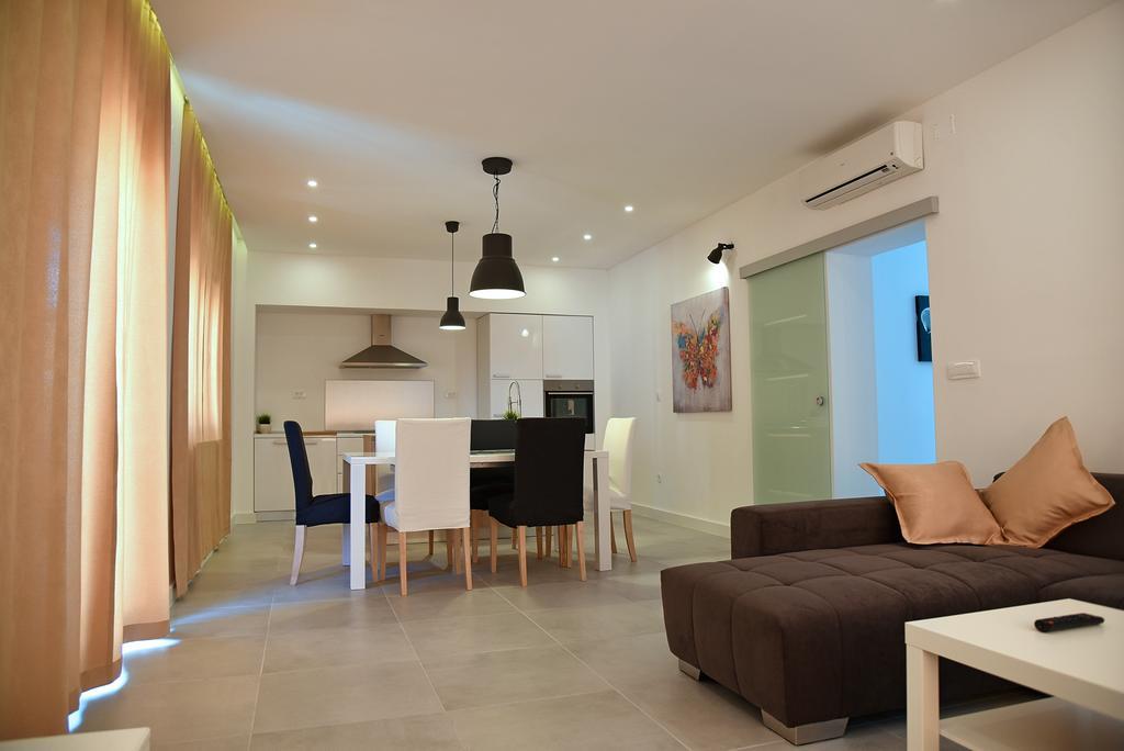 Besker Apartment Trogir Zewnętrze zdjęcie